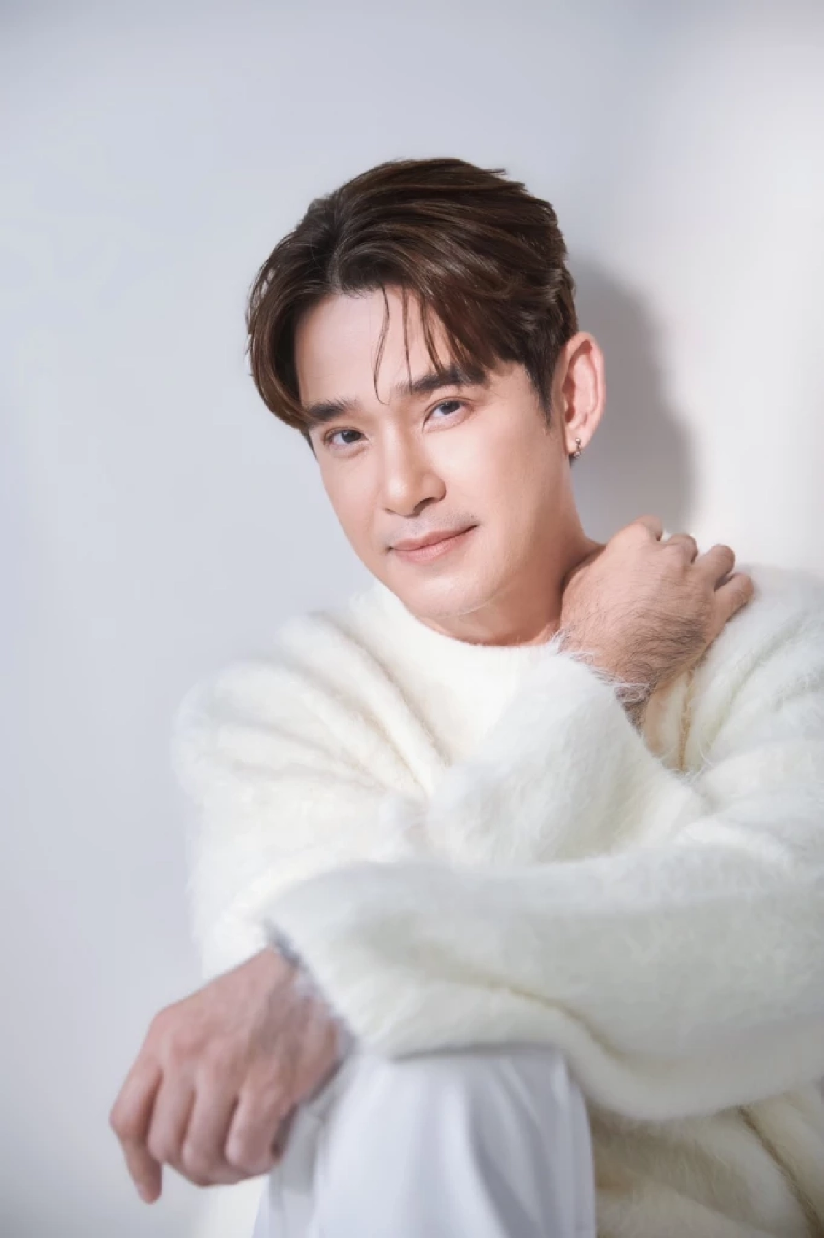 นี่เหรอ! คนอายุจะ 50 \"ลิฟท์ สุพจน์\" ทำตาสองชั้น หล่อโอปป้ามาก!