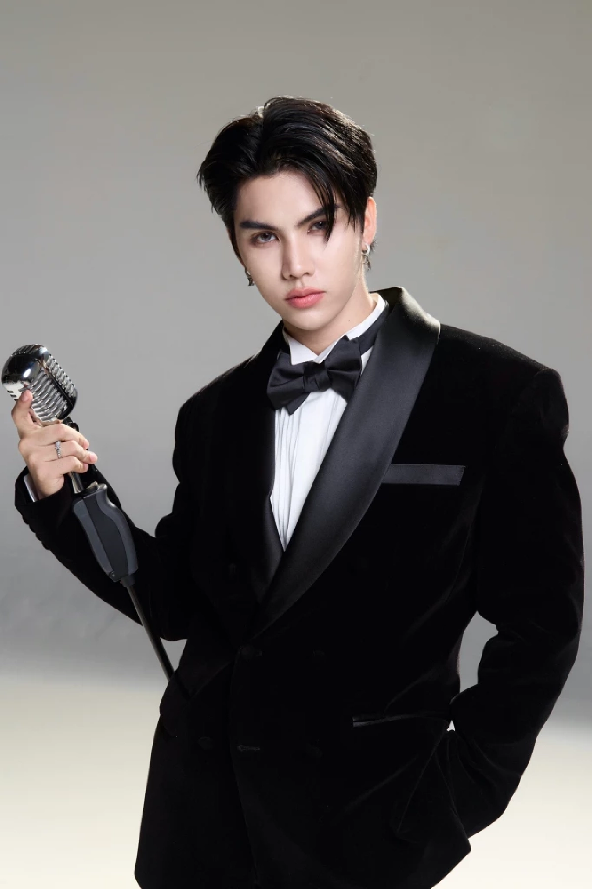 \'ฟอร์ด ฐิติพงศ์ หรือ FortFTS\' ระเบิดความม่วน! แฟนมีตวันเกิดธีมลูกทุ่งบรอดเวย์