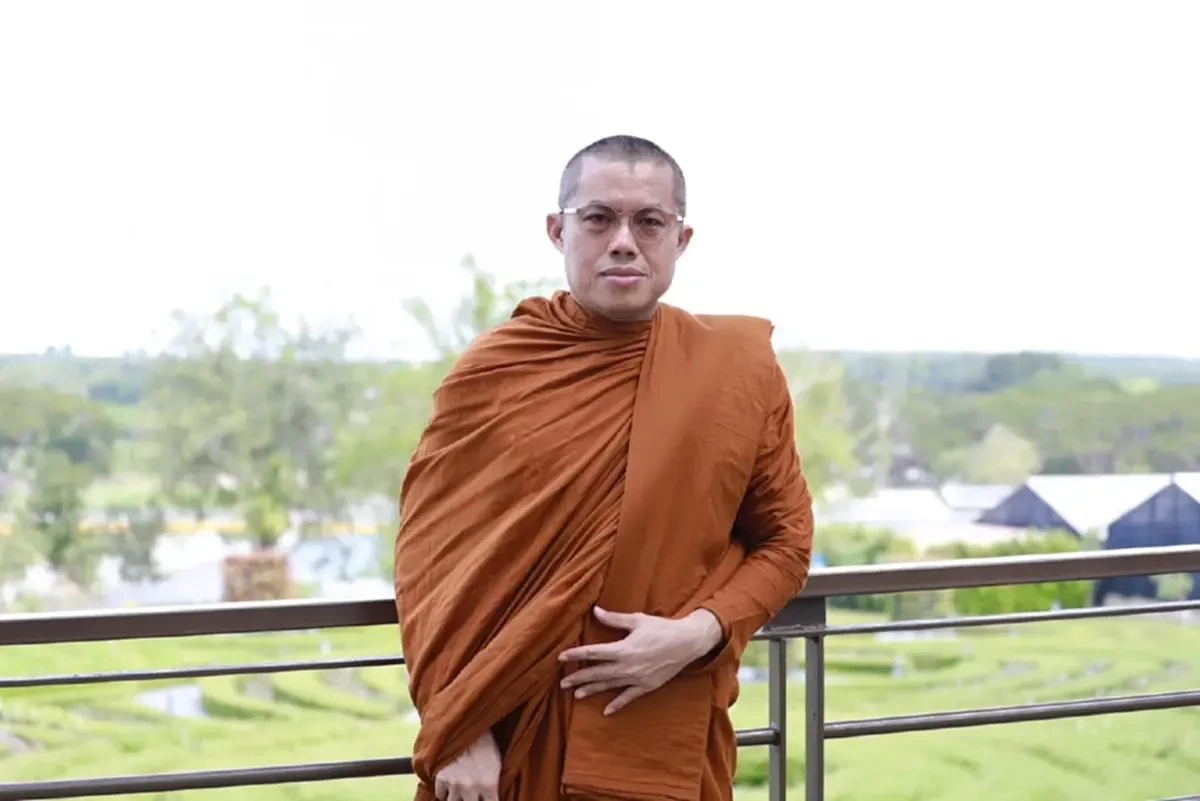 คมจบให้สรุปดราม่า \"เหยียดเพศ\" ปะทะเดือด พระมหาอุเทน vs อ.เบียร์-แพรรี่