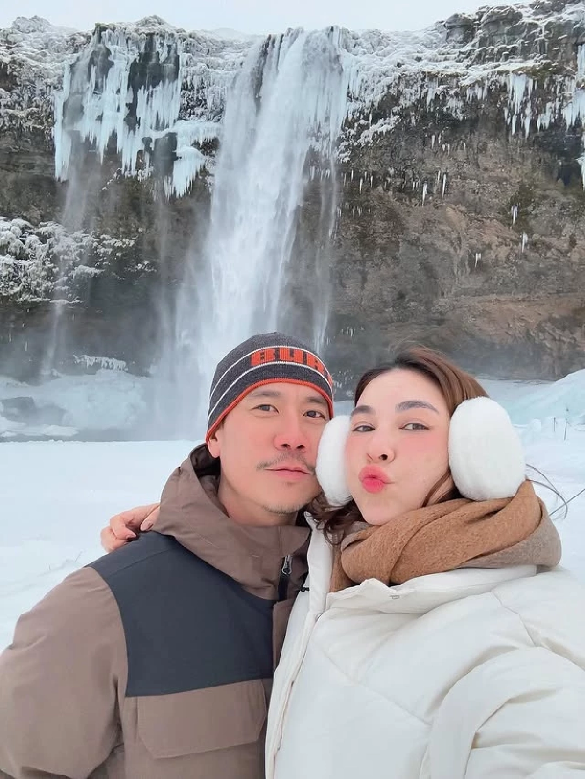 \"โบว์ เบญจวรรณ\" เล่าเส้นทางรักใหม่ \"แบงค์ พชร\" จบดราม่ารักเก่า สู่โมเมนต์หวานฉ่ำ 