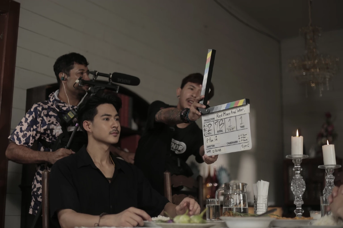 แซ่บ! \"ฟลุ๊ค – ไลท์\" จัดให้ ซีรีส์ Red Moon and Wine คืนจันทร์เลือด