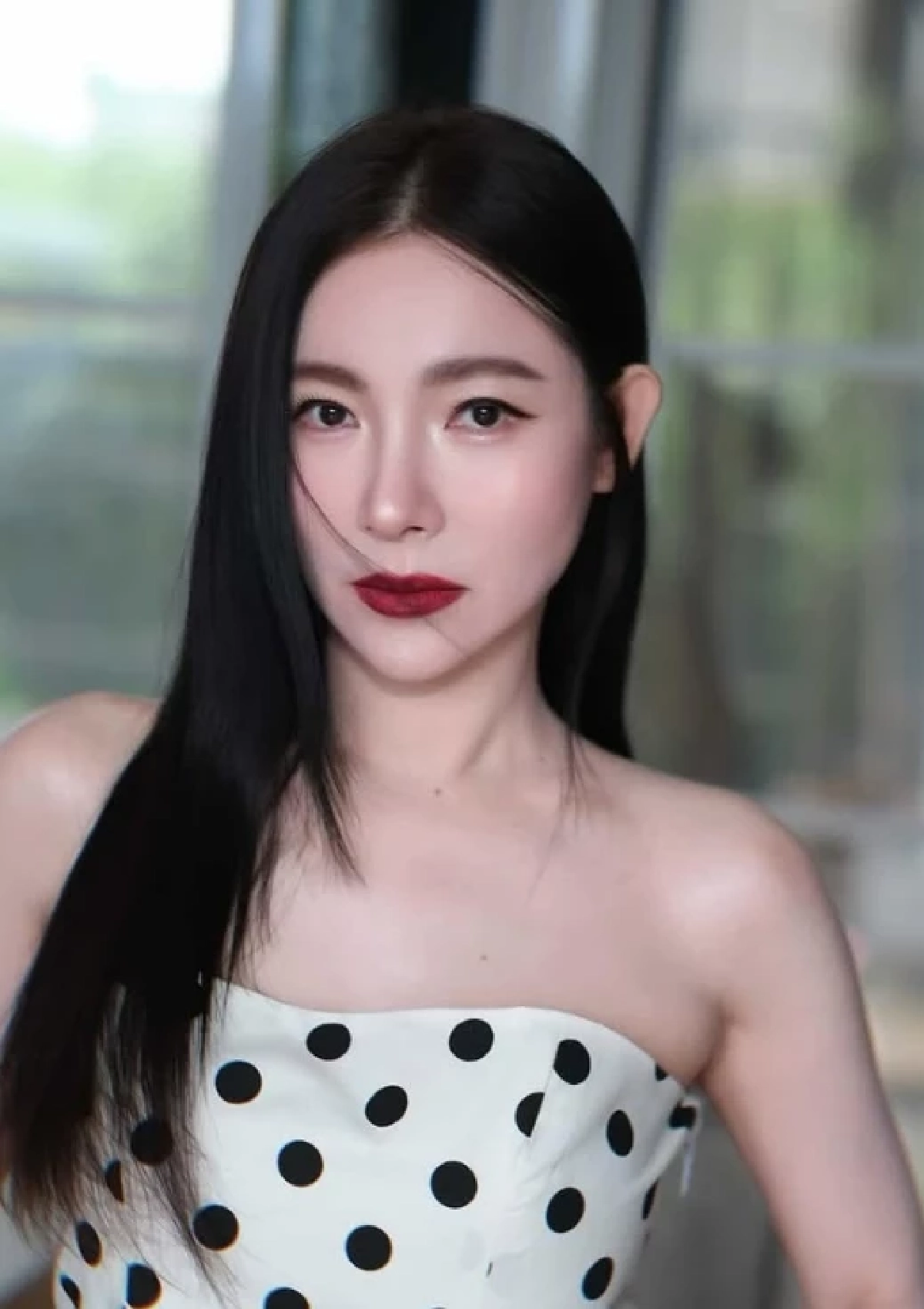 “ดีเจต้นหอม” เดือดครูใช้ฟุตเหล็กฟาดหน้าเด็ก ควรต้องโทษคดีอาญา