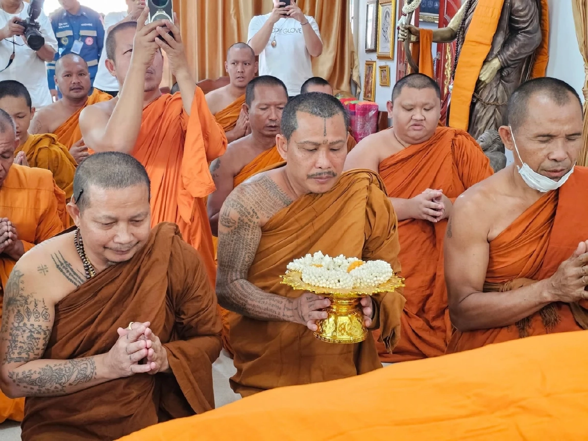 แห่อาลัย "หลวงปู่เจ กตปุญโญ" ละสังขารสิริอายุ 85 ปี 38 พรรษา