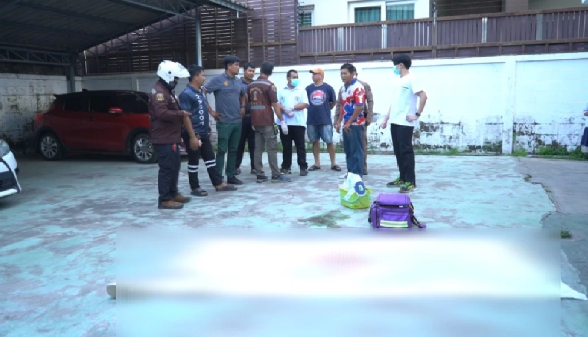 สาวแบงก์เครียด โดดตึกสำนักงาน 3 ชั้นดับอนาถ ขณะสามีกำลังไปรับลูกที่ รร.
