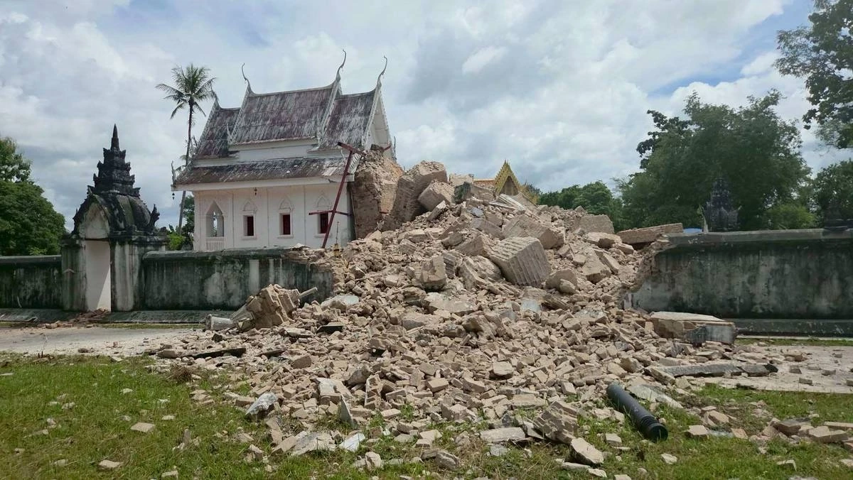 เปิดสาเหตุ \"พระธาตุโนนตาล\" โบราณสถานอายุ 121 ปี ล้มครืนทั้งองค์
