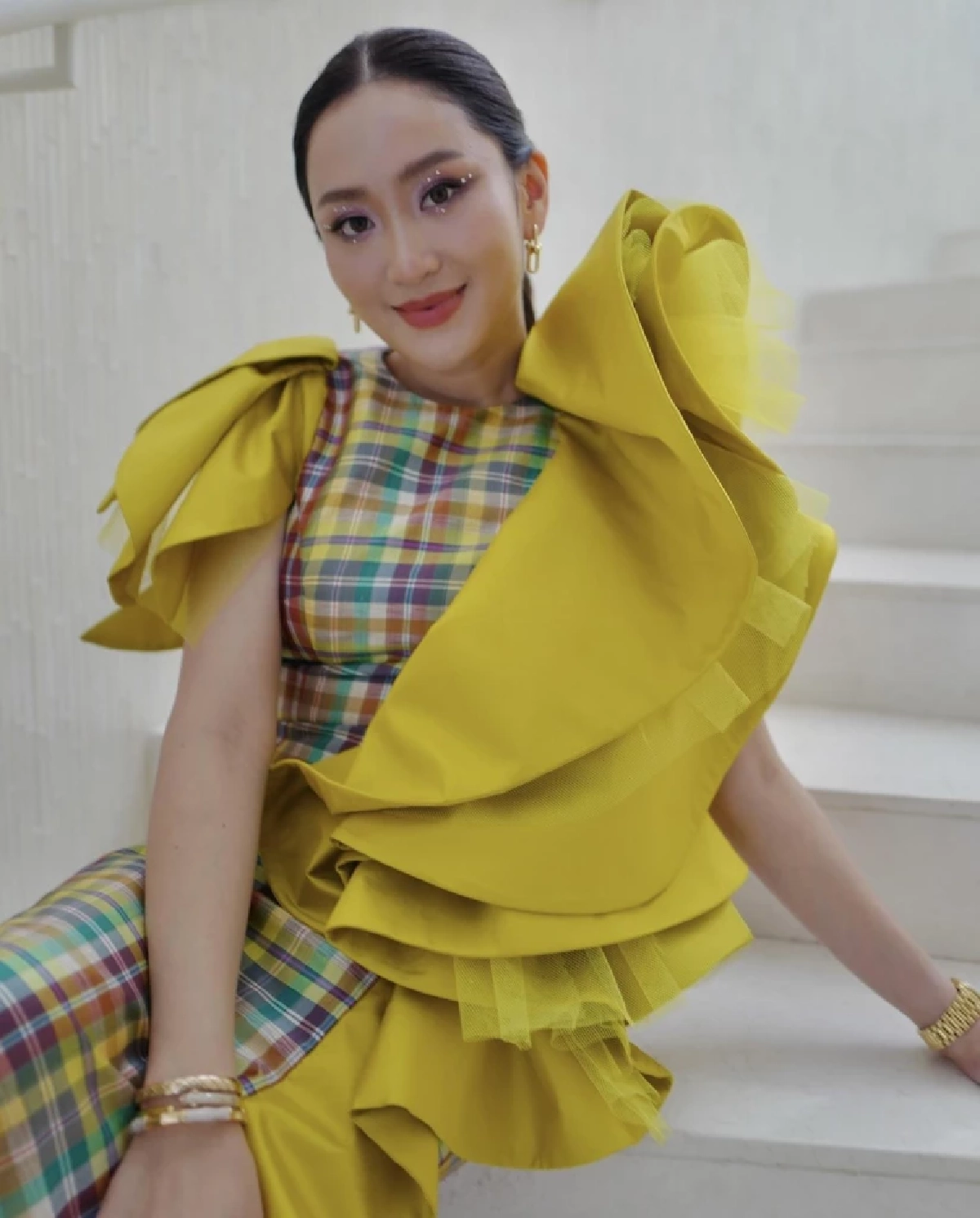 ชาวเน็ตแซวชุดเจ๊แต๋วคุ้นๆ เหมือนเคยเห็นที่ไหนนะอังเคิล?
