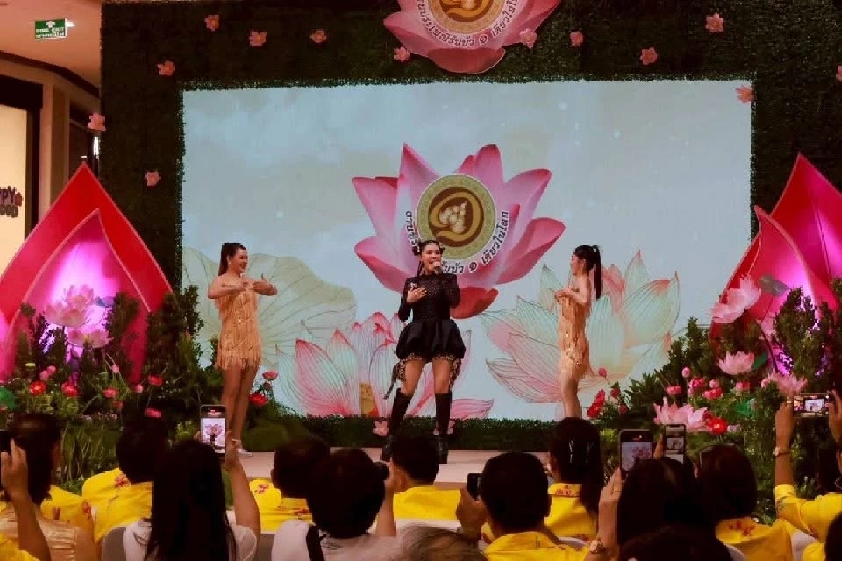 สุดปังเปิดลิสต์ \"ศิลปินดัง\"ร่วมโชว์แน่นเวที  \"งานประเพณีรับบัว ปี 68\"