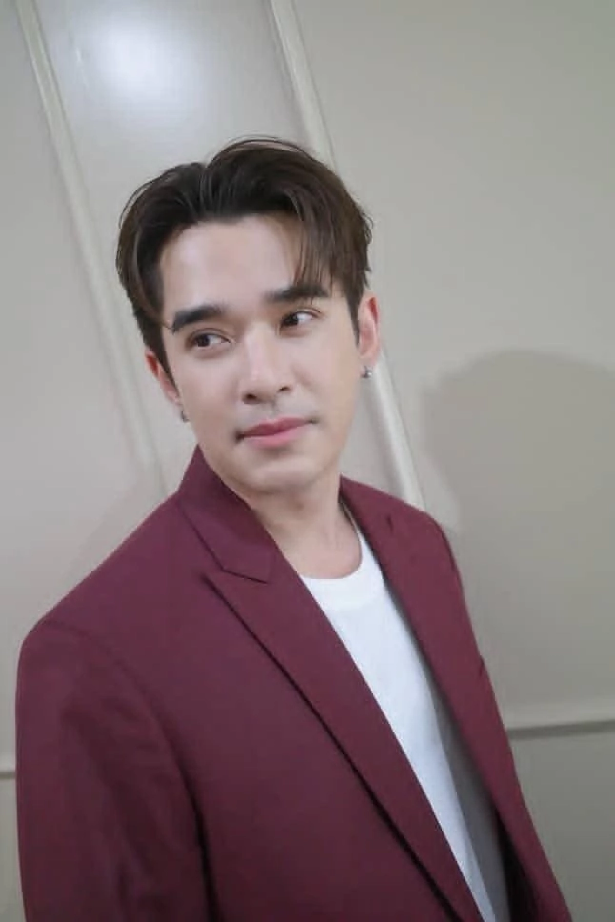 นี่เหรอ! คนอายุจะ 50 \"ลิฟท์ สุพจน์\" ทำตาสองชั้น หล่อโอปป้ามาก!