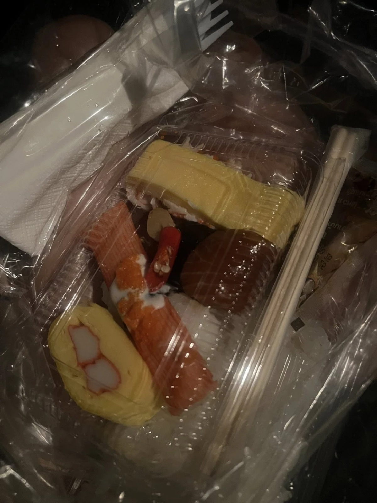 ผวา! ซูชิเรืองแสงได้ “อ.เจษฎา” เฉลยสาเหตุต้นตอเป็นเพราะอะไร?