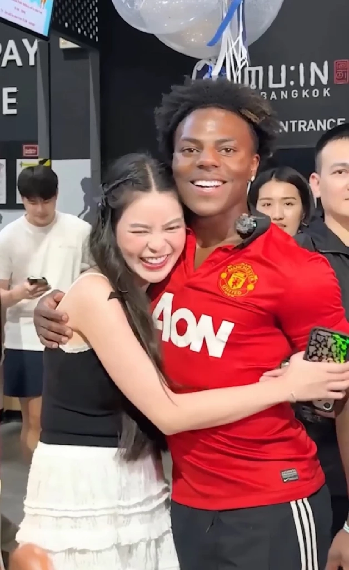 อวดโมเมนต์เพื่อน ‘IShowSpeed’ ยูทูบเบอร์ดังบุกคฤหาสน์หรู 13 ชั้น ‘เอวา ปวรวรรณ’