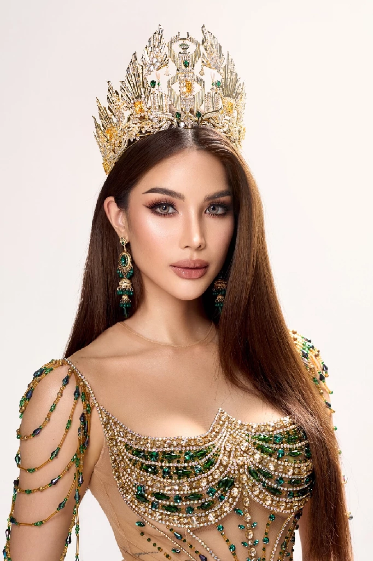 \"โอลีฟ ศศิชา\" เสียบแทน \"คณา\" บินประกวด Miss Tourism International 2025