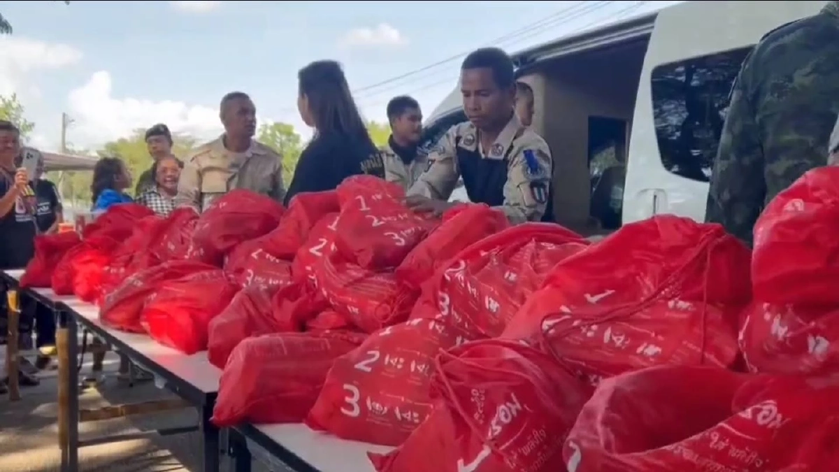 “บุ๋ม ปนัดดา” ลงพื้นที่สระแก้ว ให้กำลังใจชาวบ้านหนองหญ้าแก้ว