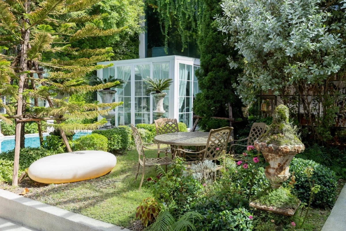 ปักหมุดเช็คอิน! บ้านแห่งกลิ่นใจกลางกรุงฯ  สวรรค์ใหม่ของคนรักความหอม