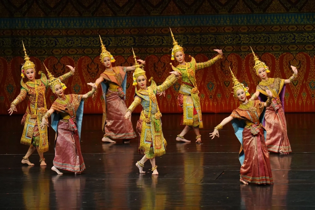 โขน\"สัตยาพาลี\" เปิดม่านยิ่งใหญ่ สืบสานพระราชปณิธานสมเด็จพระพันปีหลวง