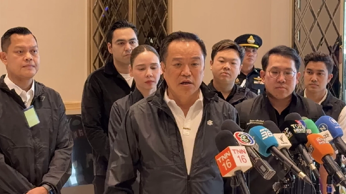 นายกฯ \"อนุทิน\" ลงพื้นที่รอบ 4 เร่งช่วย \"เขต 8 หาดใหญ่\" แต่ไม่ตอบปมมาเฟีย