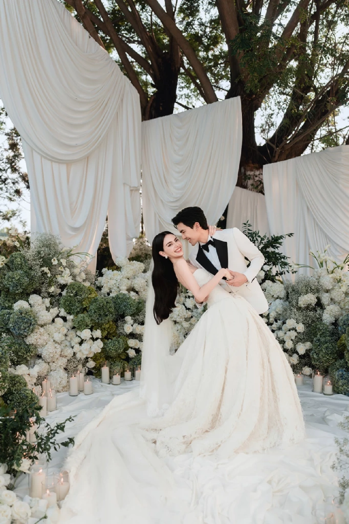 สวยแพง อลังการ เปิดรายละเอียดชุดแต่งงาน และสถานที่ \"ใหม่ ดาวิกา - เต๋อ ฉันทวิชช์\"