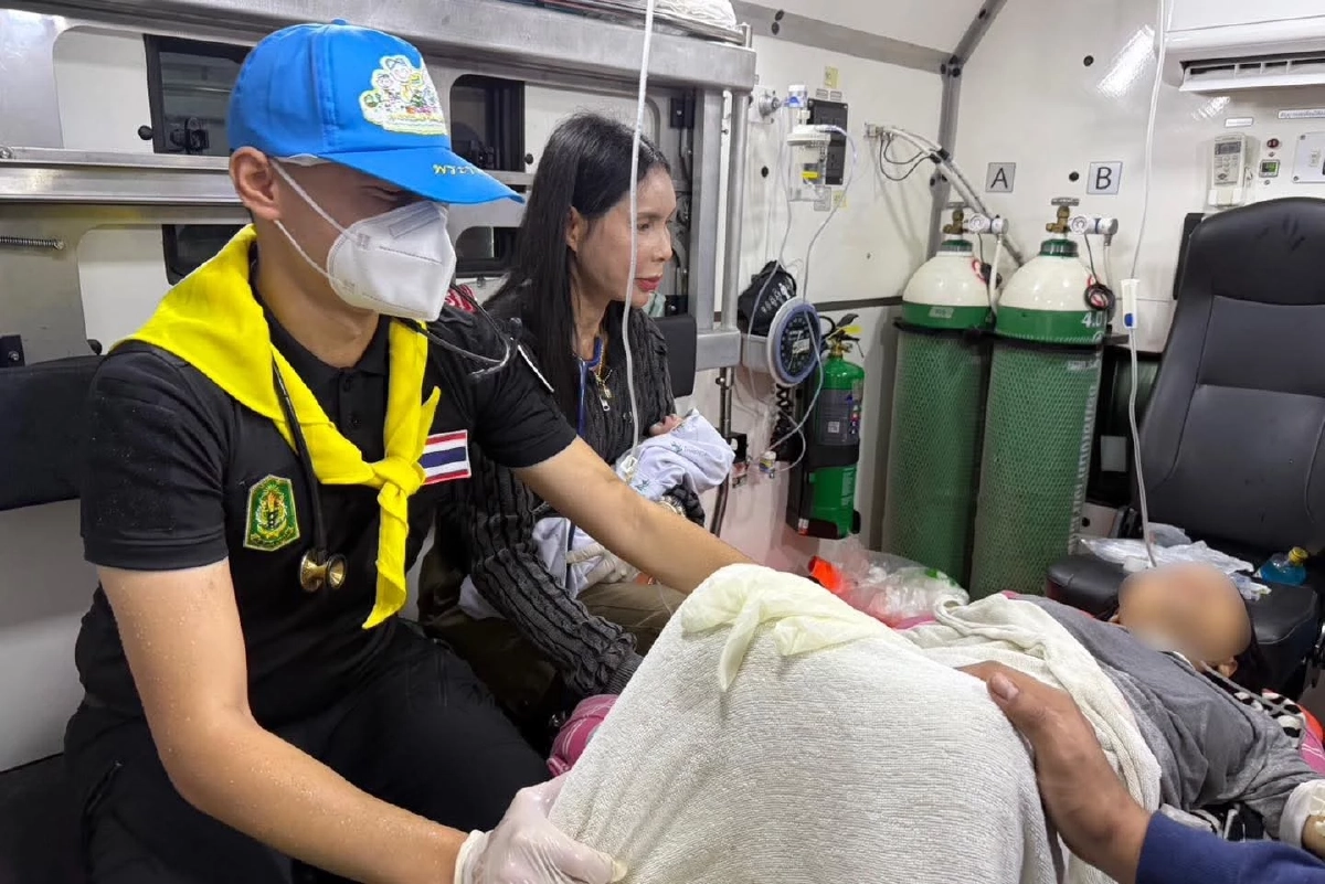 สาวคลอดฉุกเฉินกลางสี่แยก หลังคลอดมีภาวะตกเลือด-ช็อค