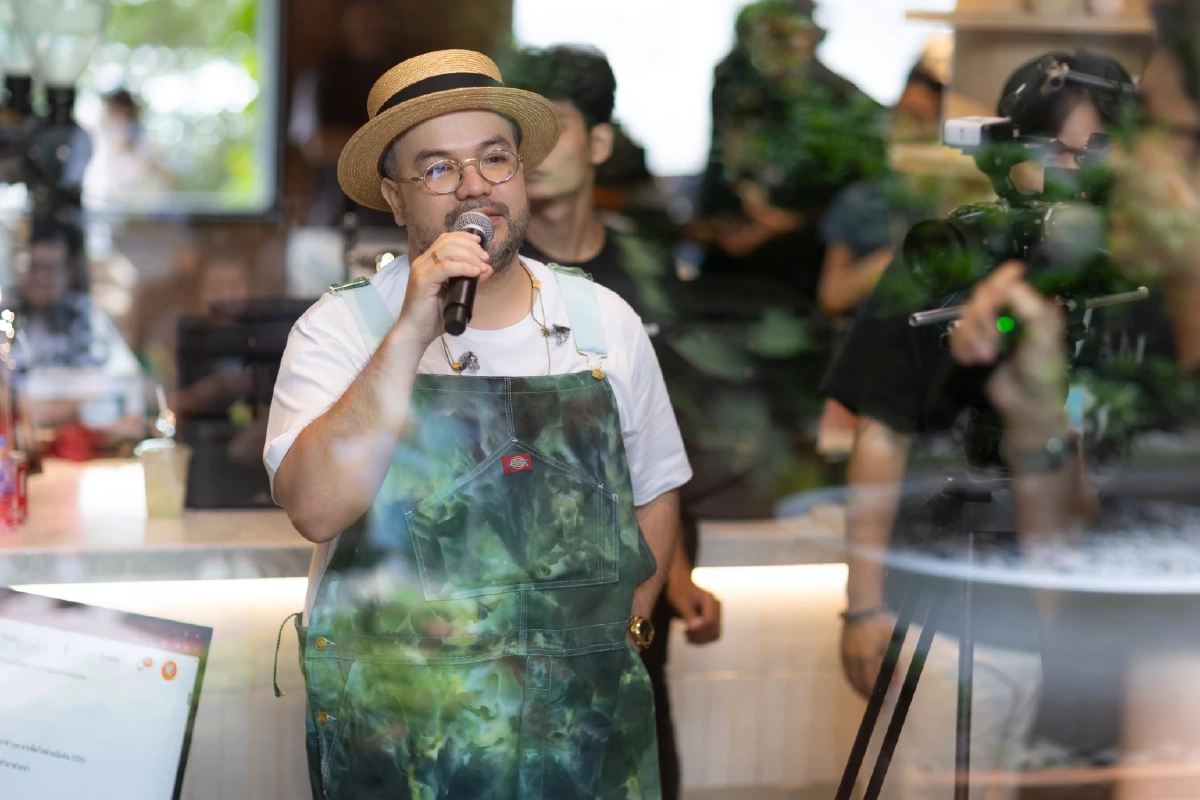 สะดุ้ง 'โอ๊ต ปราโมทย์' ลั่นวลีเด็ด ไลฟ์บริจาคช่วยน้ำท่วม แชร์สนั่นโซเชียล