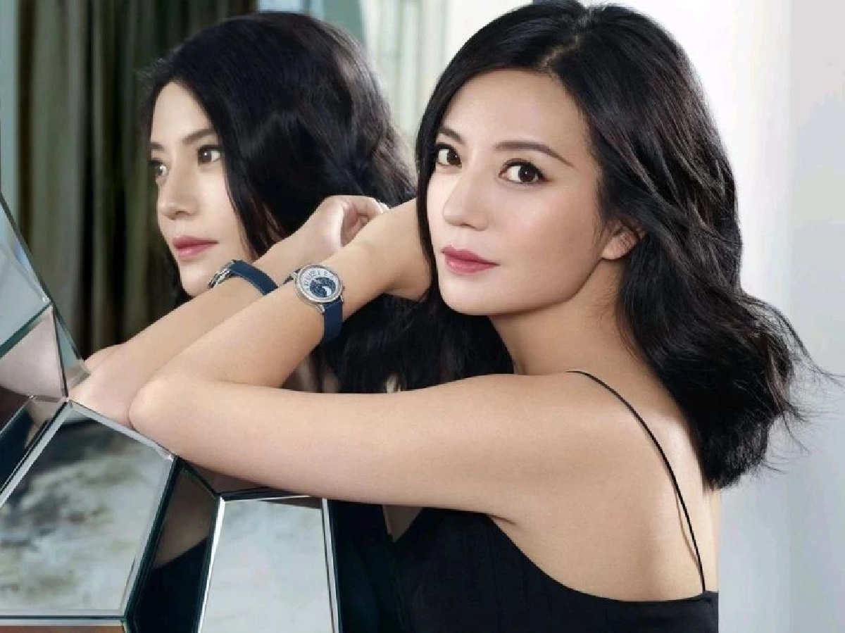 สื่อรายงาน \"นางเอกดัง จ.\" ซุกเงินฉ่ำ-เตรียมหนี หลังถูกแบนหนัก พี่ชายเตรียมฟ้อง?