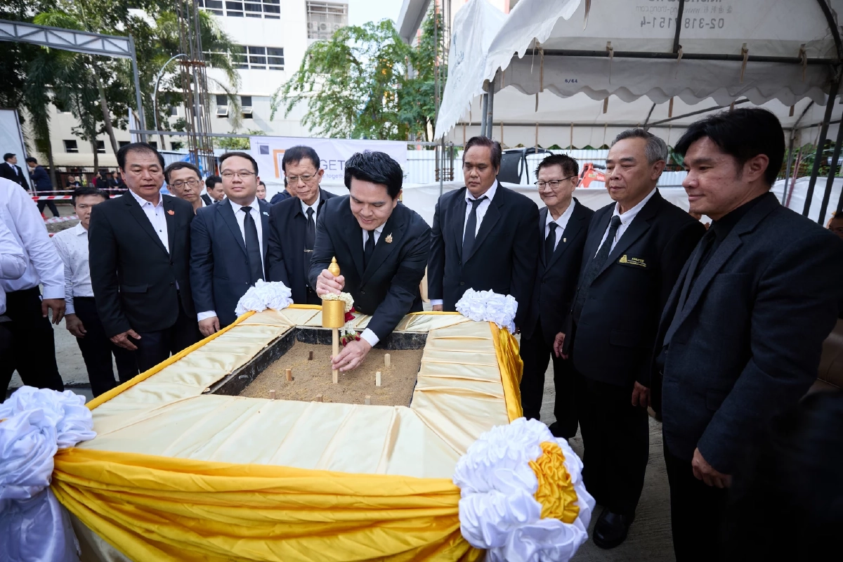 มจพ. วางศิลาฤกษ์ “ศูนย์ปฏิบัติการเทคโนโลยีเซมิคอนดักเตอร์” พร้อมลงนาม MOU สร้างเครือข่ายขับเคลื่อนอุตสาหกรรมเซมิคอนดักเตอร์ไทย