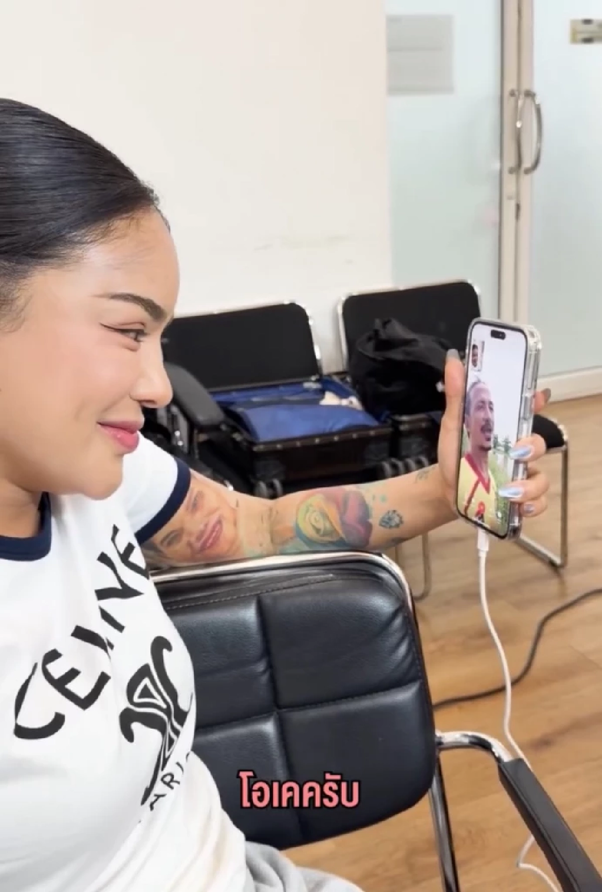 ทำให้มันเวอร์! \"พิมรี่พาย\" อัปเดตสร้างสนามฟุตบอล \"หมอนทองวิทยา\"