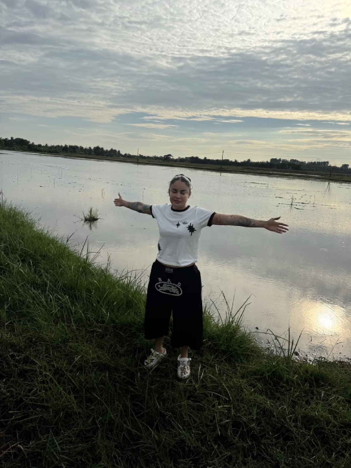 ไม่ได้แค่พูด! "พิมรี่พาย" ลงพื้นที่เองลุยสร้าง "สนามเพื่อนรักหมอนทอง"