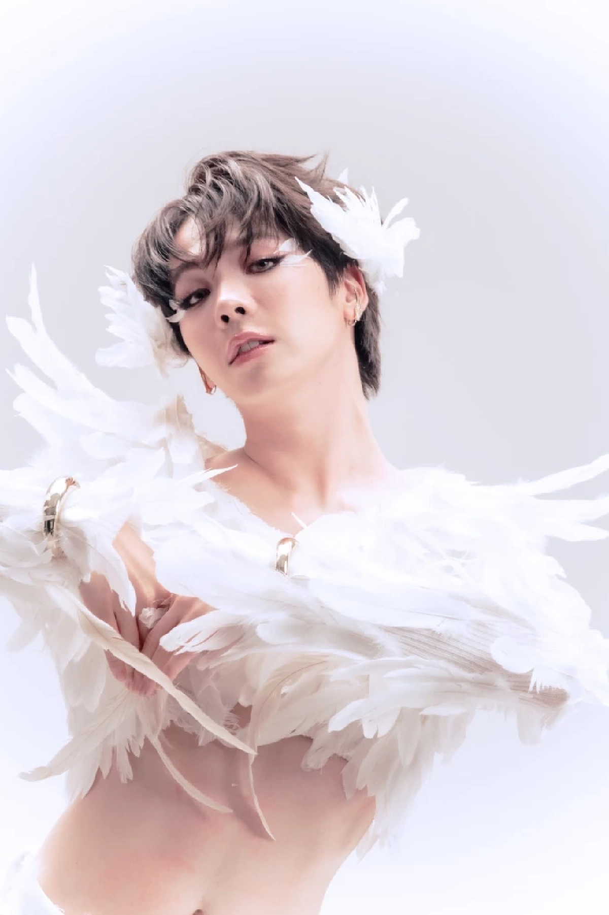 "เอิร์ธ กัษมนณัฏฐ์" เปิดบทใหม่ "Born Again" ฉลองวันเกิด 29 ปี