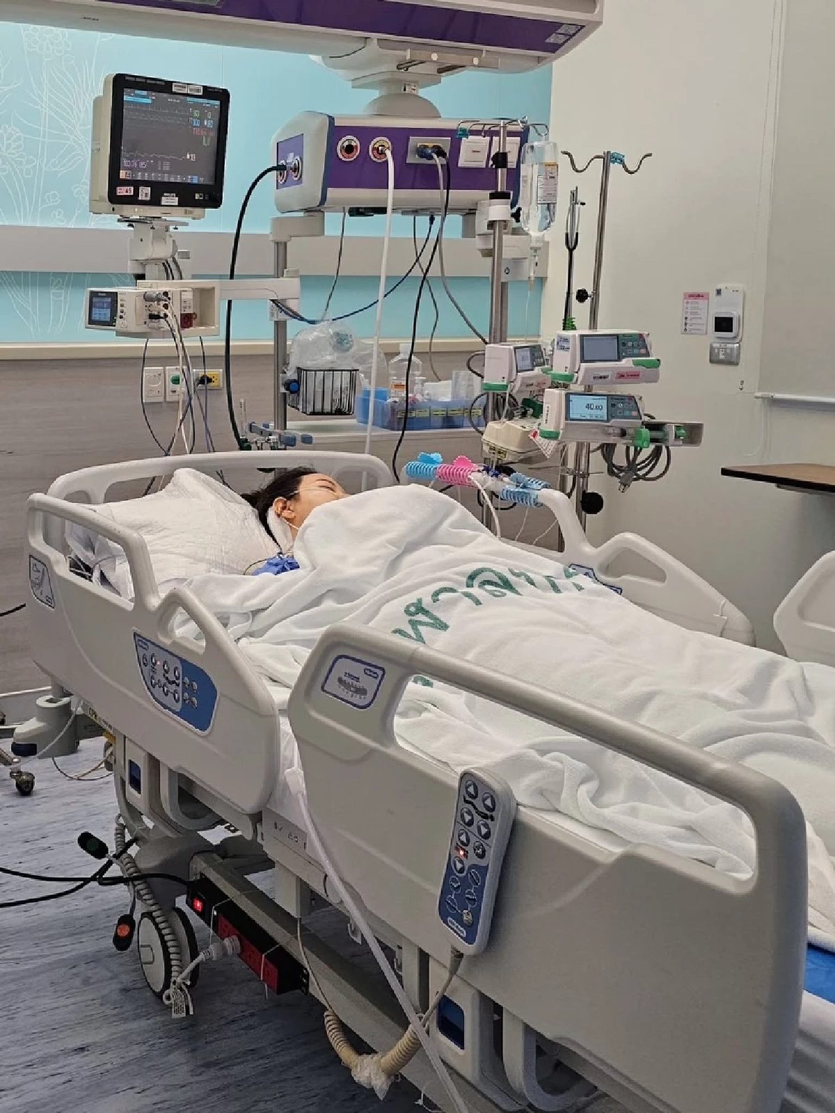 "ทับทิม มัลลิกา" ผ่าตัดเนื้องอกในสมอง (บริเวณก้านสมอง) สัปดาห์หน้าต้องผ่าอีกรอบ