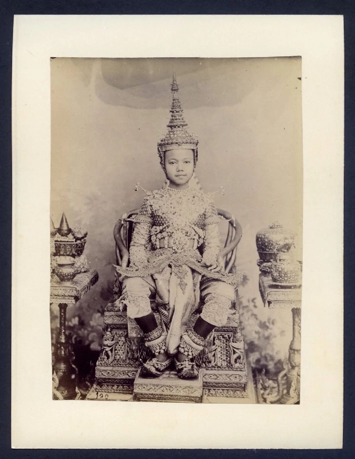 "เขมร" ปล่อยเฟกนิวส์ เจ้าฟ้าไทยเป็นสมาชิกราชวงศ์กัมพูชา