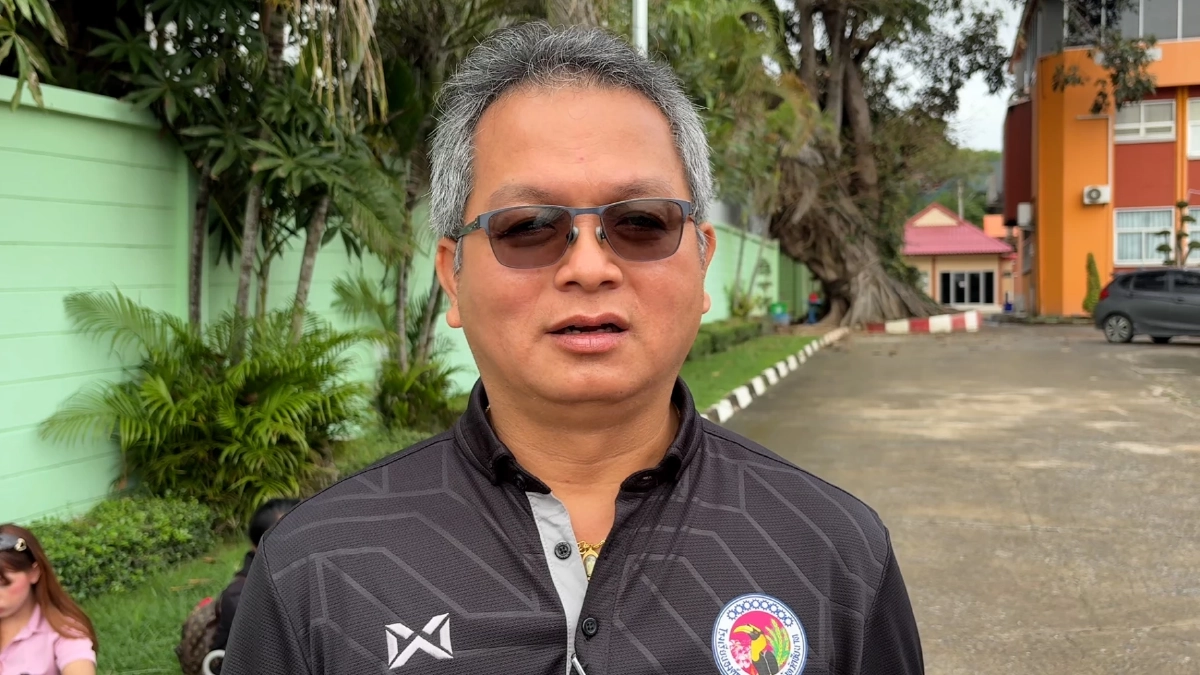 กองเชียร์ อบจ.ชัยนาท กว่า 20 รถบัส มุ่งหน้าสนามศุลฯ นัดชิง ลั่นแชมป์แน่นอน