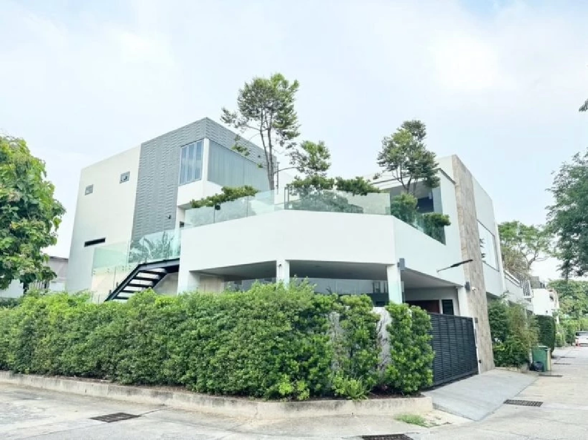 \"นานา ไรบีนา\" ตัดใจประกาศขายบ้านหรู 69 ล้าน วอนขอโอกาสหาเงินปลดหนี้