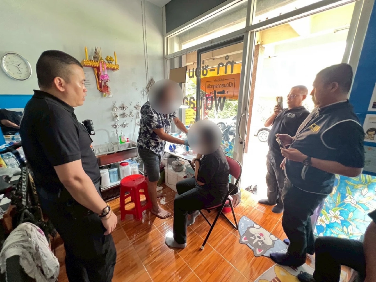 ปฏิบัติการล้างบางแก๊ง \"หมอฟันเถื่อน\" เค้นสอบสารภาพดูวิธีทำทางออนไลน์