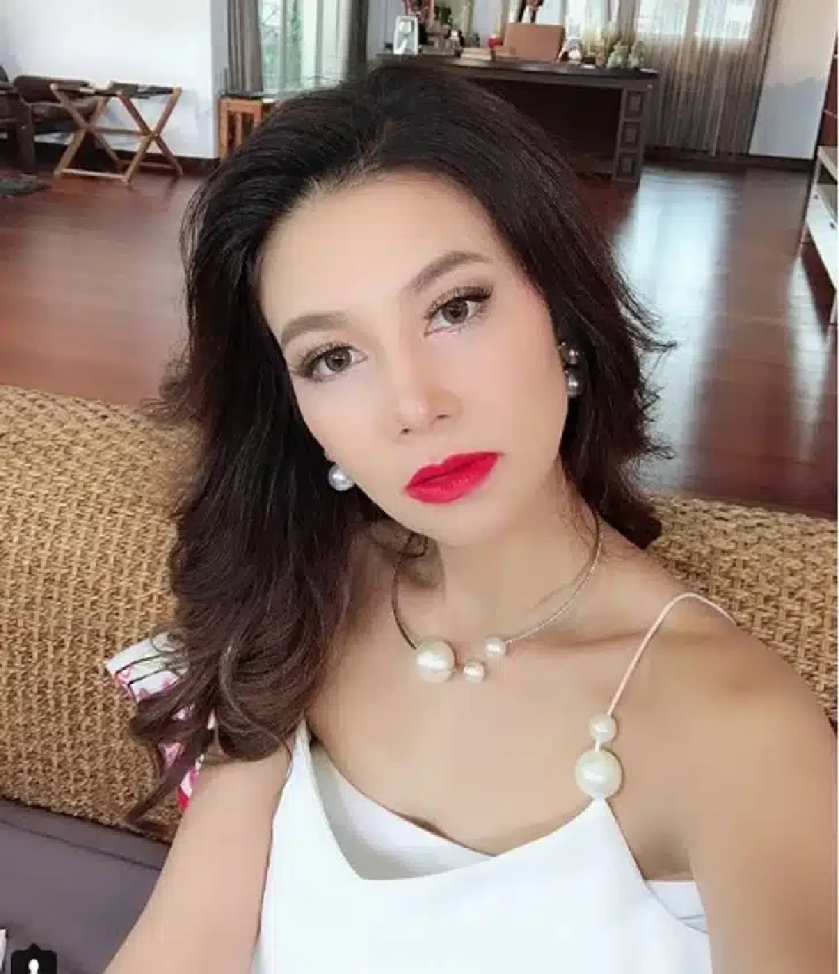 ไม่แผ่ว "ปู มัณฑนา" รอดคุก!โพสต์ด่าแซ่บรัวๆ หลังศาลให้ประกัน วงเงิน 3 แสน