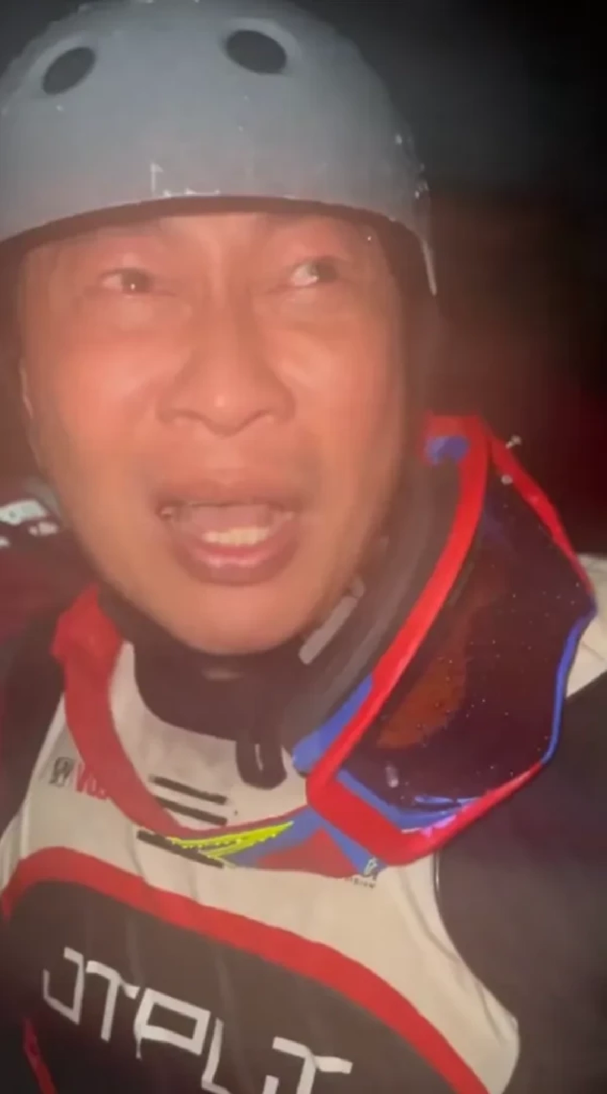 น้ำใจคนบันเทิงหลั่งไหลแห่ช่วย "น้ำท่วมใต้"  ทั้งลงพื้นที่เอง - บริจาคของจำเป็น