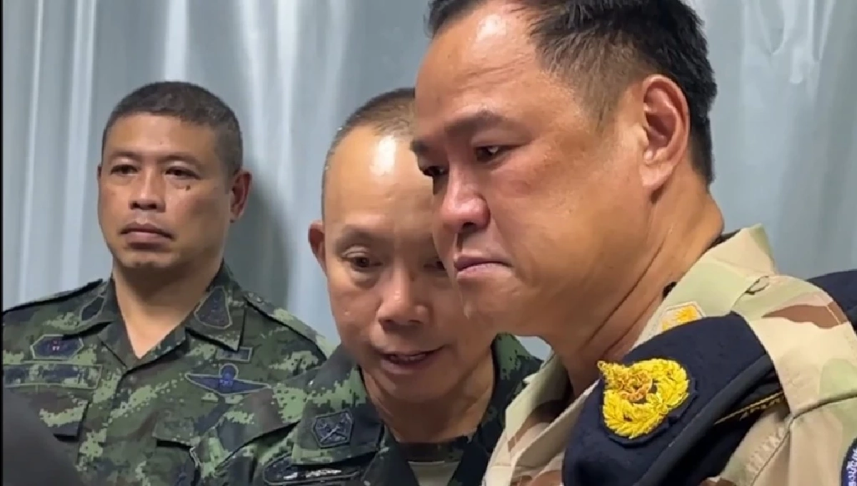 "อนุทิน" สุดเศร้า! เยี่ยมทหารบาดเจ็บเหยียบทุ่นระเบิด