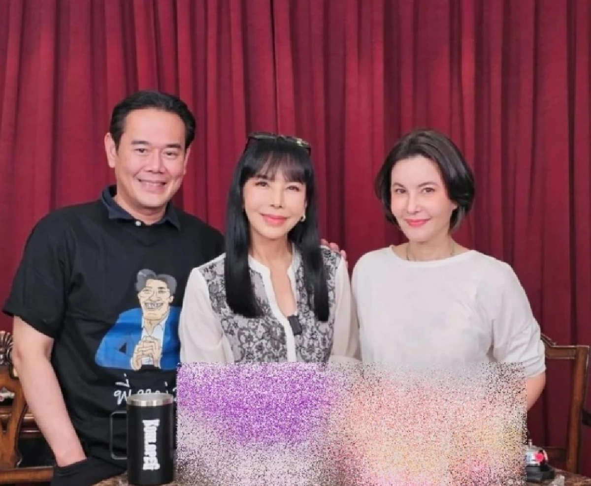 อึ้ง! \'ตั๊ก มยุรา\'ลั่นประโยคแรง กลางดราม่าเป๊ก-ธัญญ่า ทำสัณณ์ชัย เดินออกจากไลฟ์