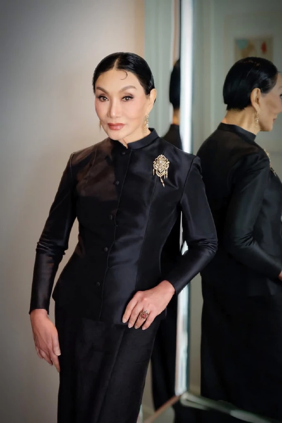 สะกดทุกสายตา  “ม้า อรนภา” สวยสง่าในวัย 70  กับลุคสุภาพไปชมโขนพระราชทาน