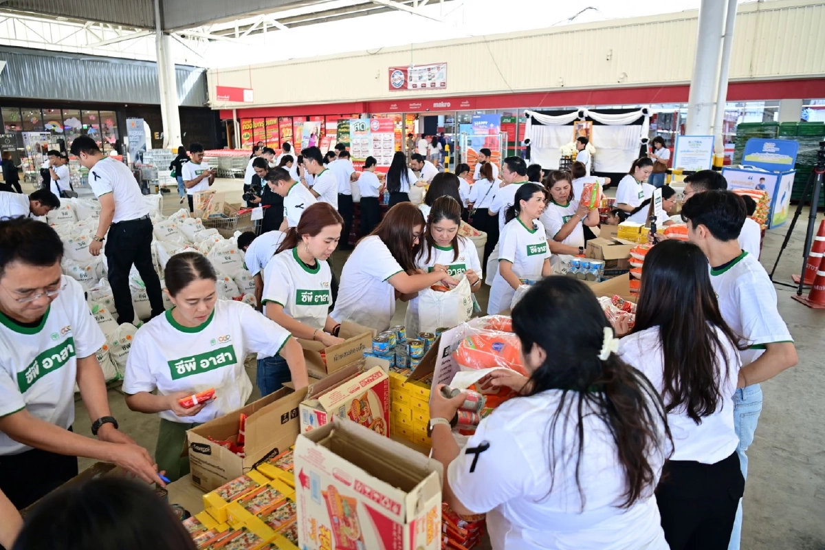ซีอีโอเครือซีพีนำทัพ! ส่งไข่ 3 แสนฟอง-ถุงกำลังใจ 2,000 ถุง ช่วยน้ำท่วมภาคใต้