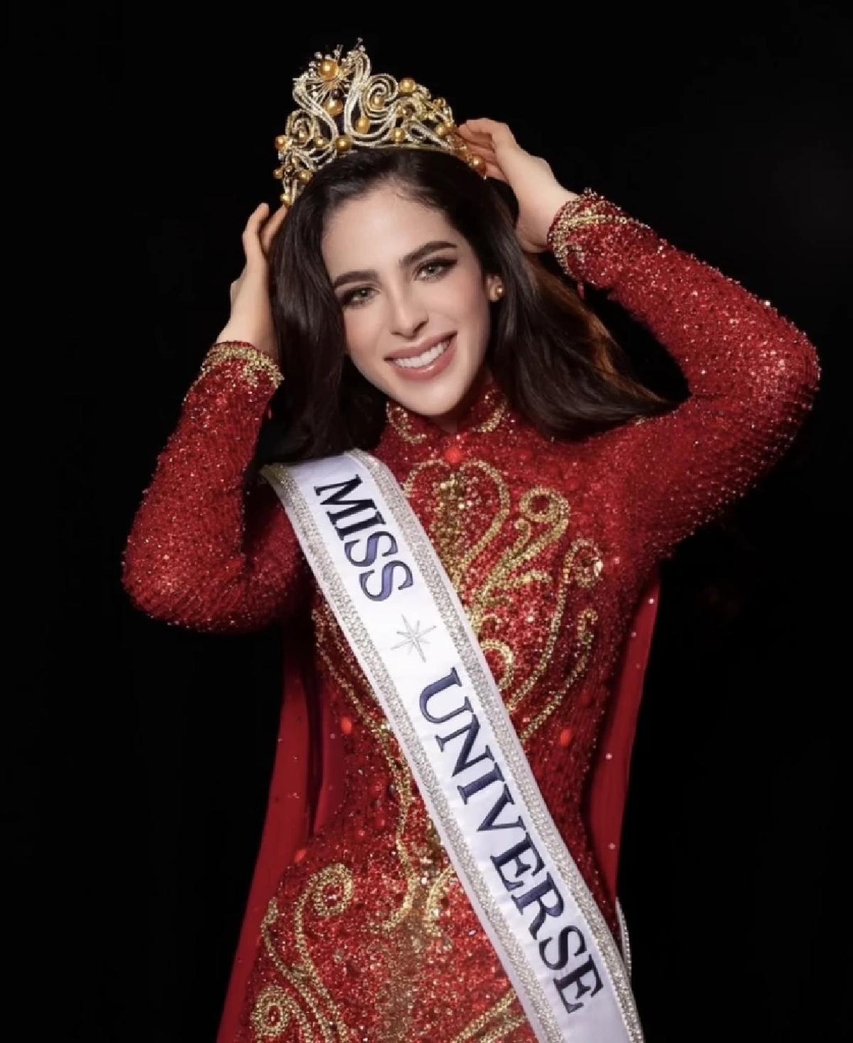 \"ราอูล โรชา\"  ฟาดกลับจ่อฟ้องสื่อ! โต้ข่าวลือล็อกมงMU \"เม็กซิโก\" แลกธุรกิจแสนล้าน