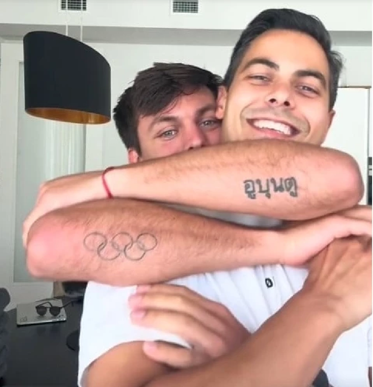 \"นายกเนเธอร์แลนด์\" เปิดตัวคู่หมั้น lgbtqia+โชว์รอยสักภาษาไทยความหมายสุดลึกซึ้ง!