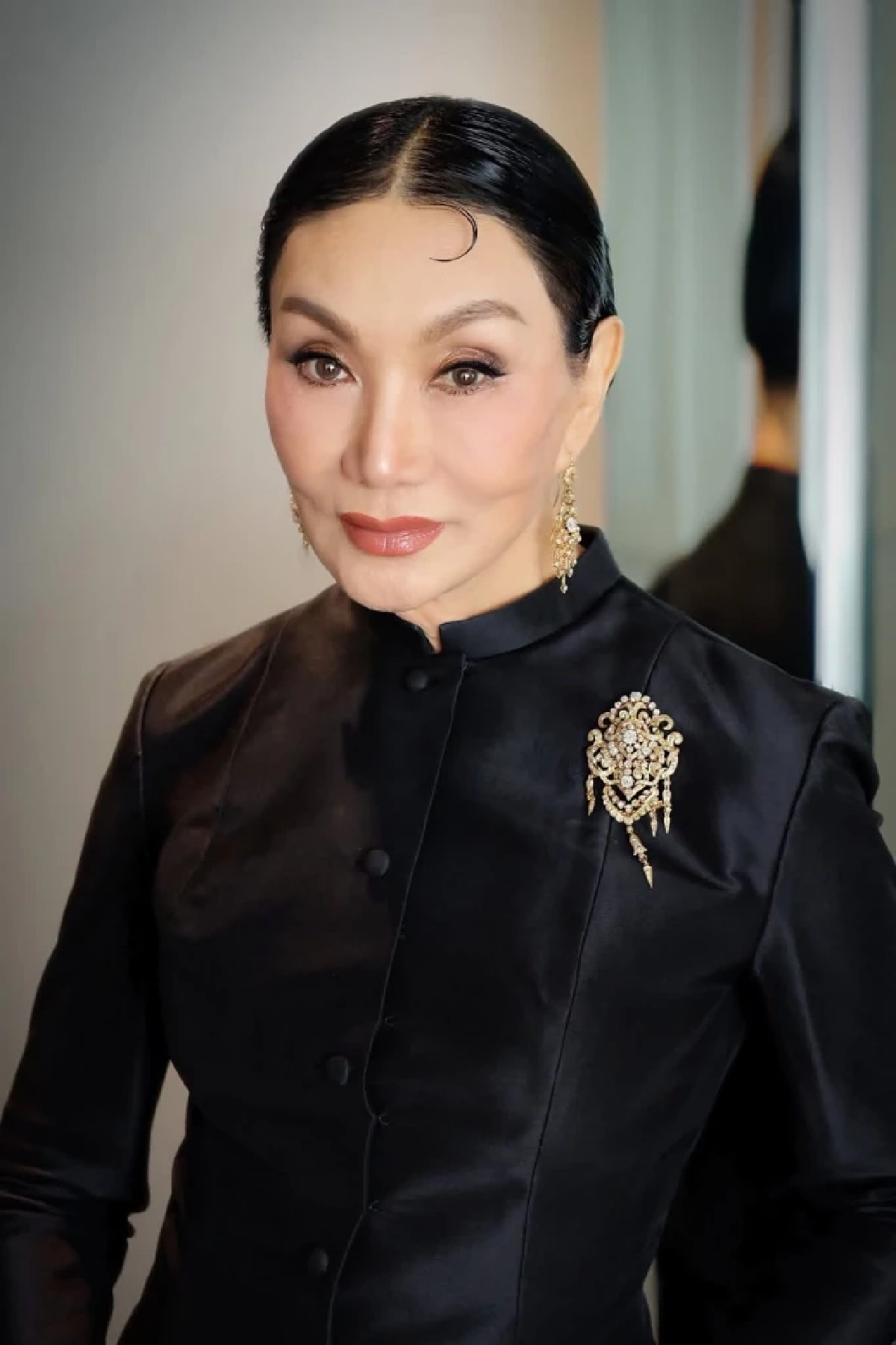 สะกดทุกสายตา  “ม้า อรนภา” สวยสง่าในวัย 70  กับลุคสุภาพไปชมโขนพระราชทาน