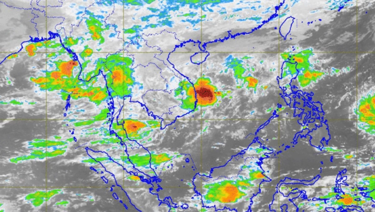 "พยากรณ์อากาศ วันนี้" 2 พ.ย. 68 อุตุฯ เตือน  12 จังหวัดฝนหนัก กทม.เละ