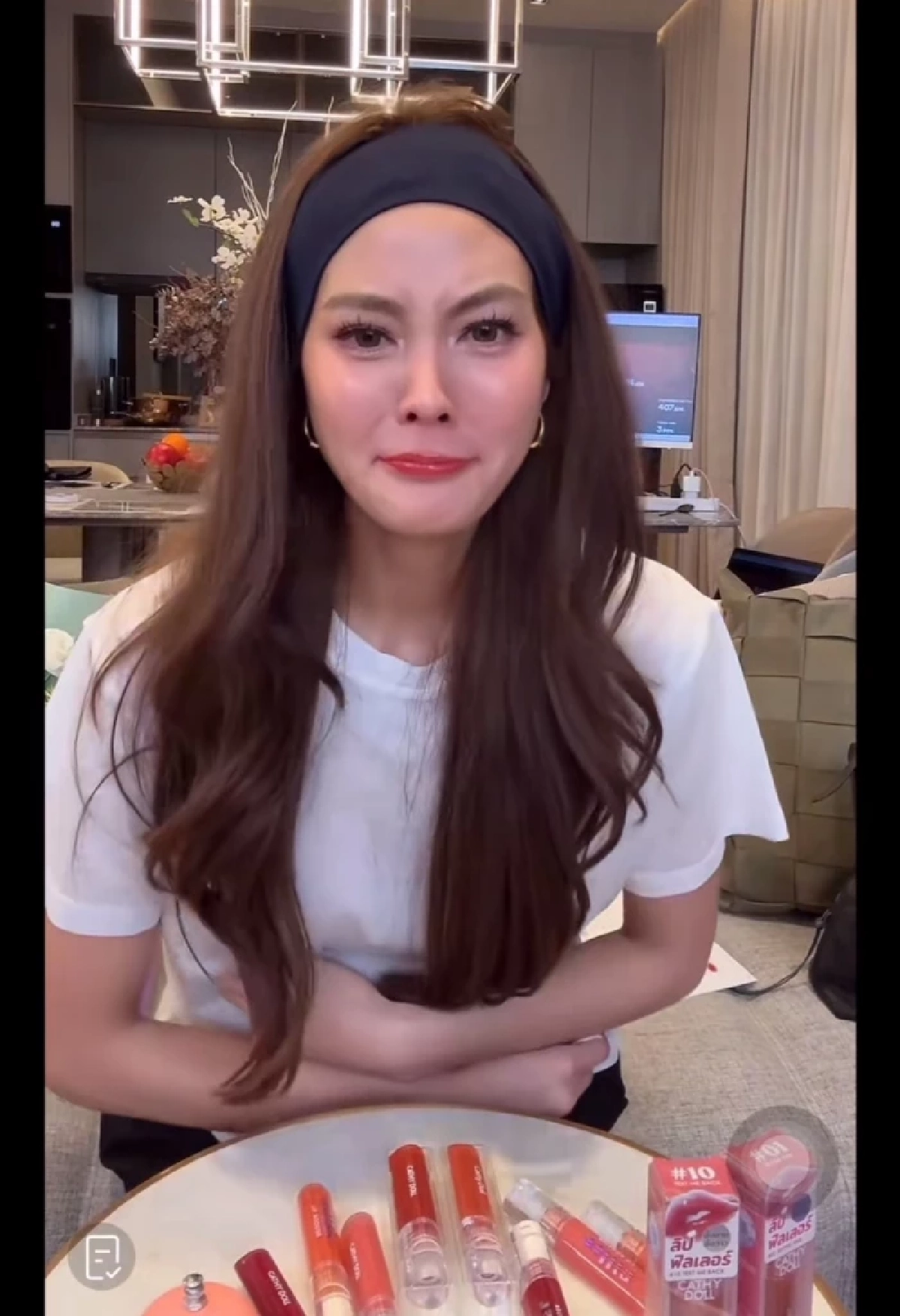 สรุป "เจนี่" ไลฟ์สด เครียดจนอ้วก สัมพันธ์ "นานา" ความแตกตอนไหน เสียหายไปเท่าไหร่