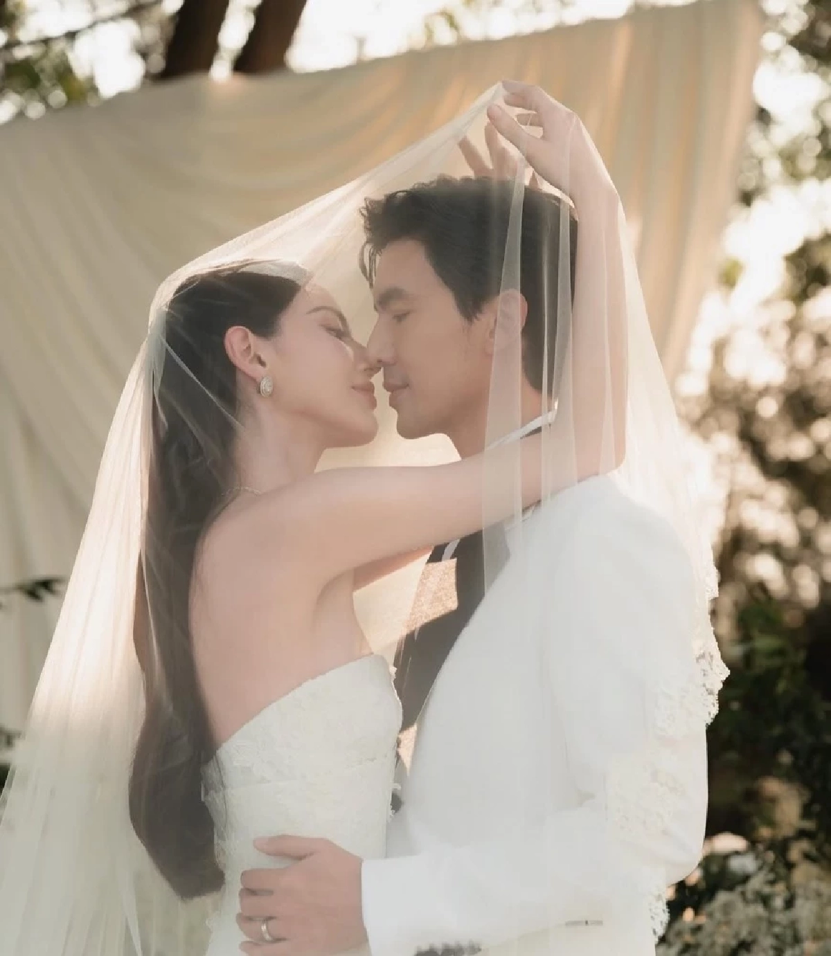 ชื่นมื่น "ใหม่-เต๋อ" จูงมือวิวาห์หวานท่ามกลางขุนเขา สู่คำสัญญาชีวิตคู่