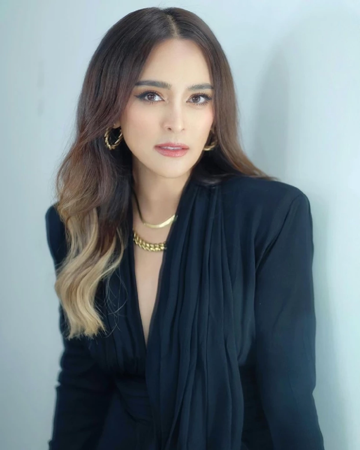 คมจบให้! ไล่เรียงดราม่าร้อน! ใครคือ “ดาราตัวแม่” ชวนเพื่อนลงทุน เสียหายพุ่ง 400 ล้าน?