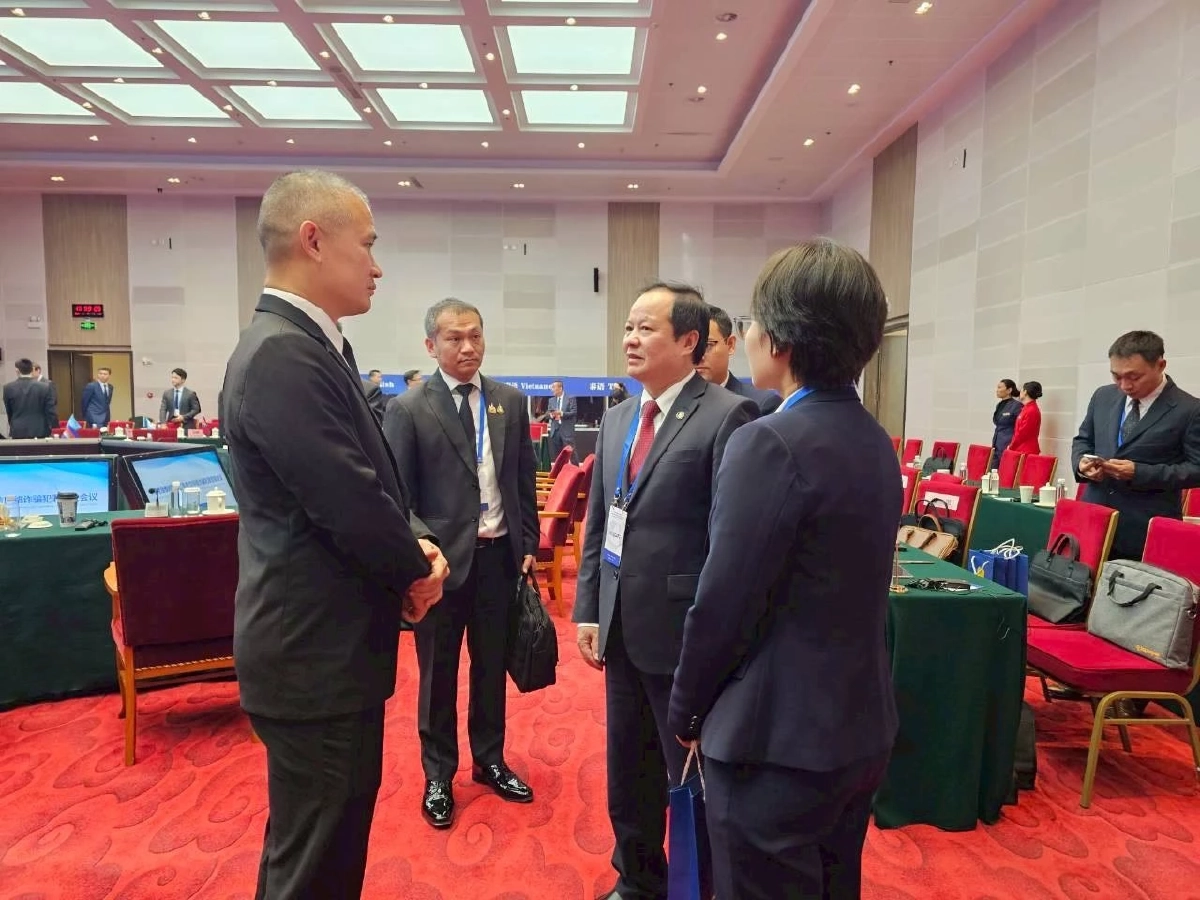 พล.ต.ท.จิรภพ หัวหน้าศูนย์ ACSC ร่วมประชุมขับเคลื่อนปราบสแกมออนไลน์