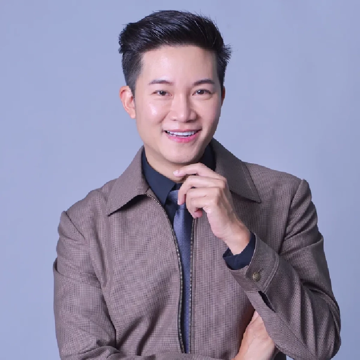 เตือนภัยคนบ้างาน \"อั๋น ภูวนาท\" ป่วยพังทั้งร่าง จนหมอต้องตรวจ \"มะเร็ง\"