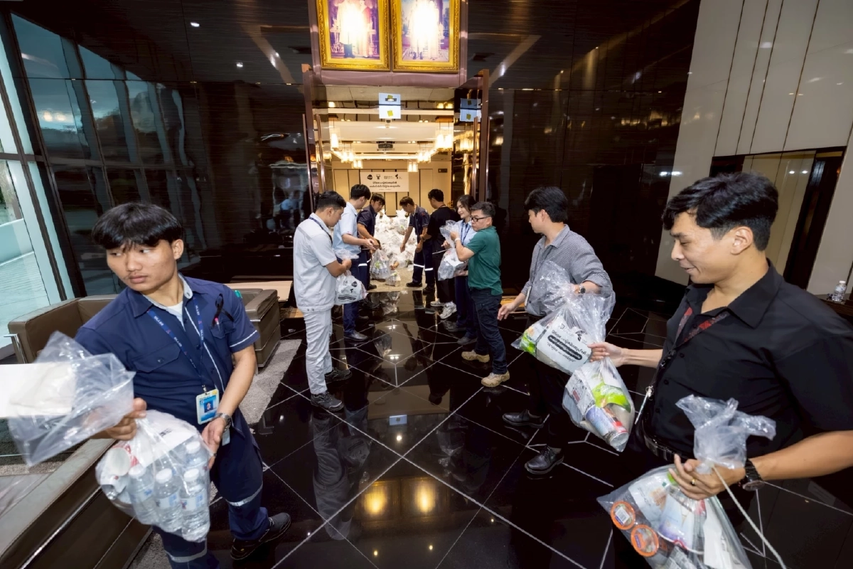 "บีทีเอส-พันธมิตร" มอบถุงยังชีพ 2,000 ชุด บรรเทาผลกระทบน้ำท่วม จ.สิงห์บุรี