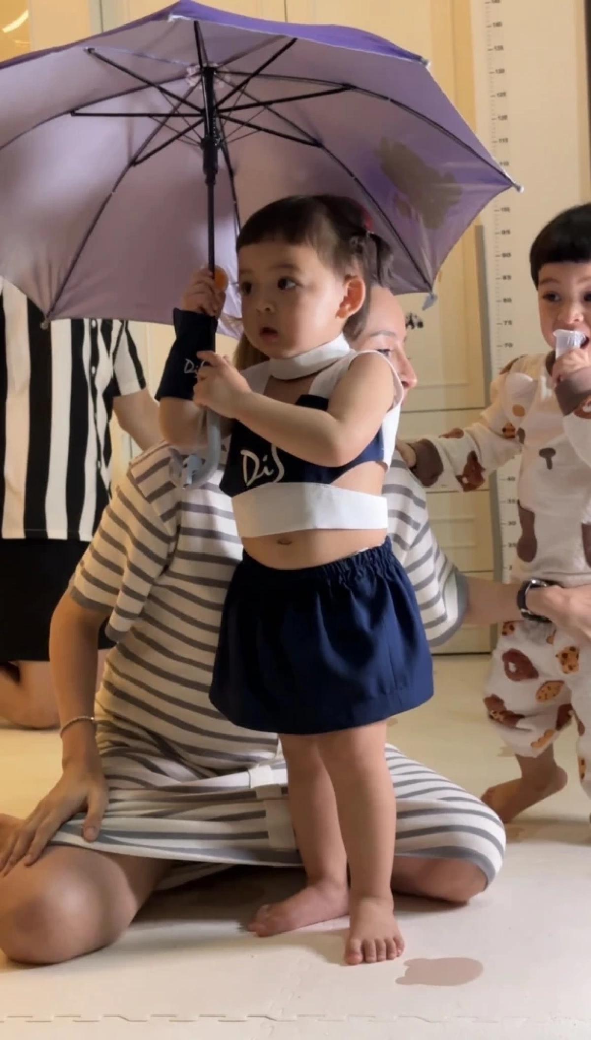 "น้องโมเน่" สร้างตำนานพริตตี้สาว หลังเจอ TikTok สายตรงหาคุณแม่