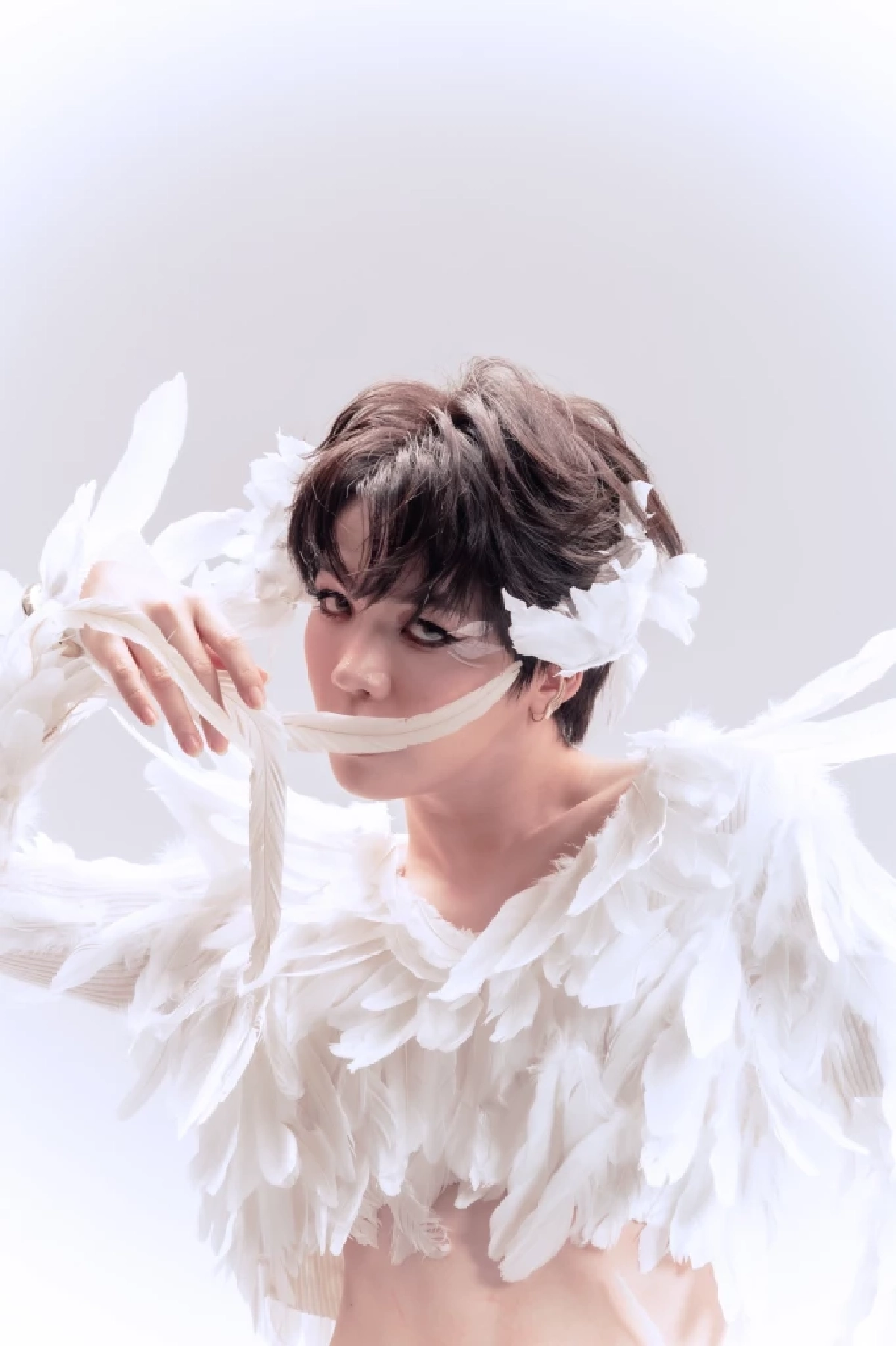 "เอิร์ธ กัษมนณัฏฐ์" เปิดบทใหม่ "Born Again" ฉลองวันเกิด 29 ปี